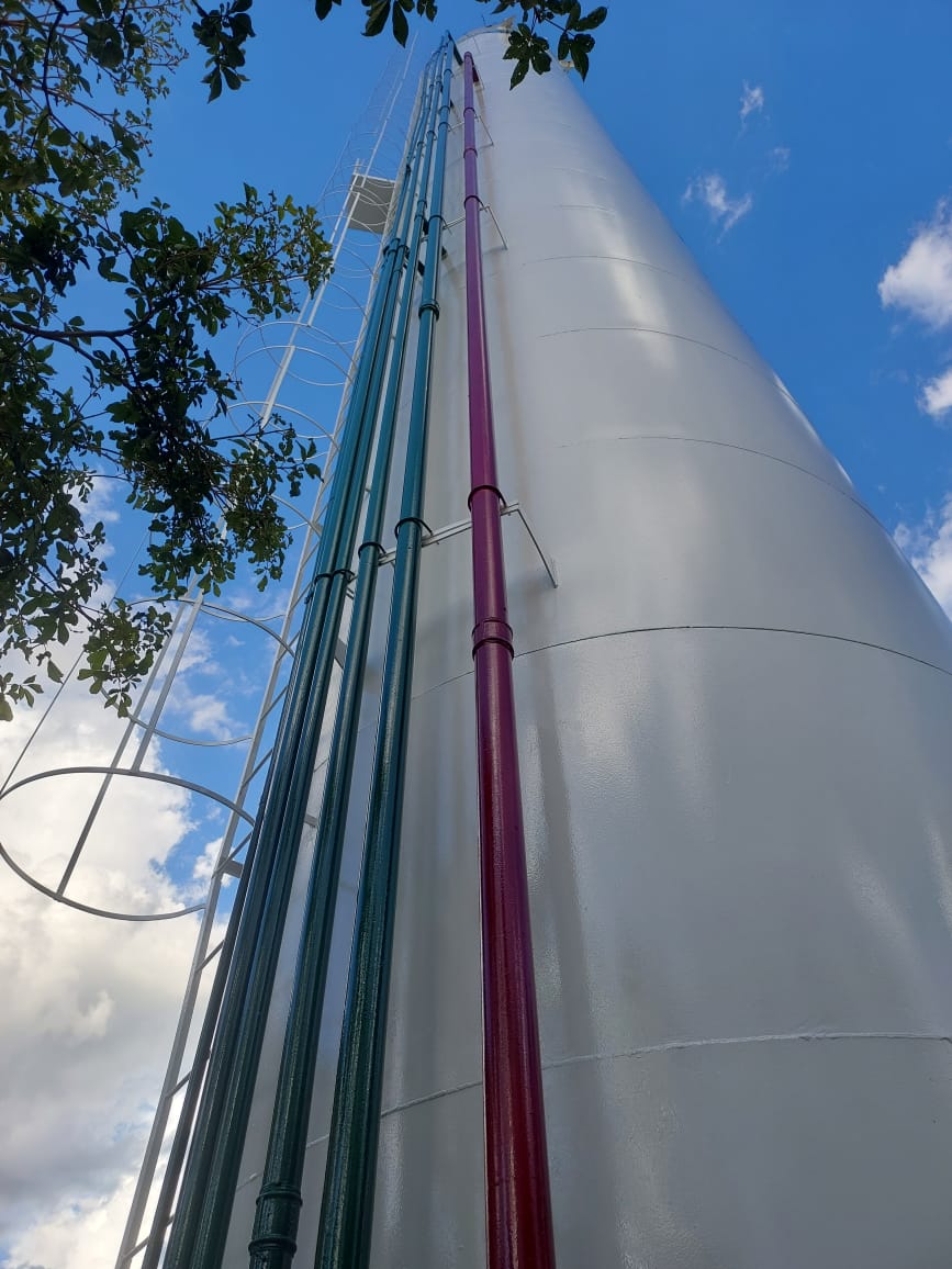 Reservatórios metálicos