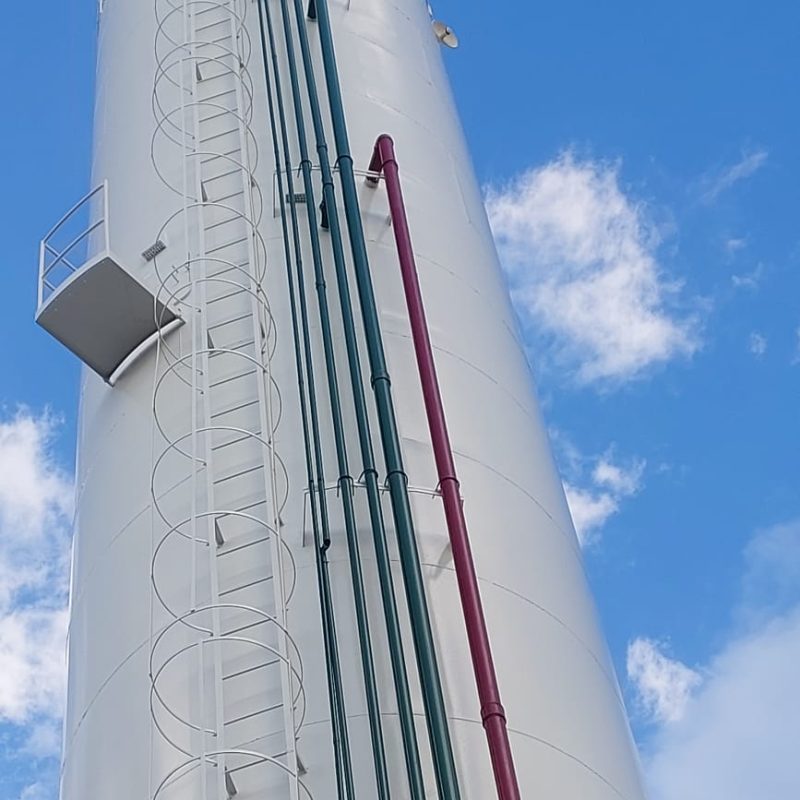 Reservatório metálico